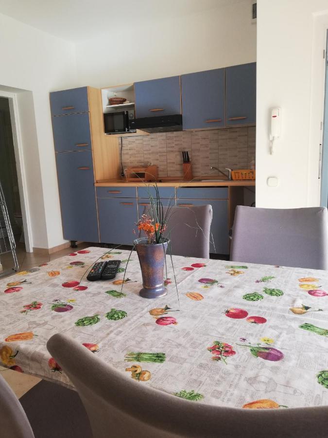 Apartment Maslina *