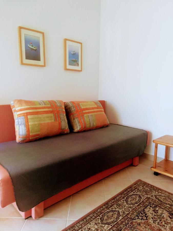 Apartment Maslina *